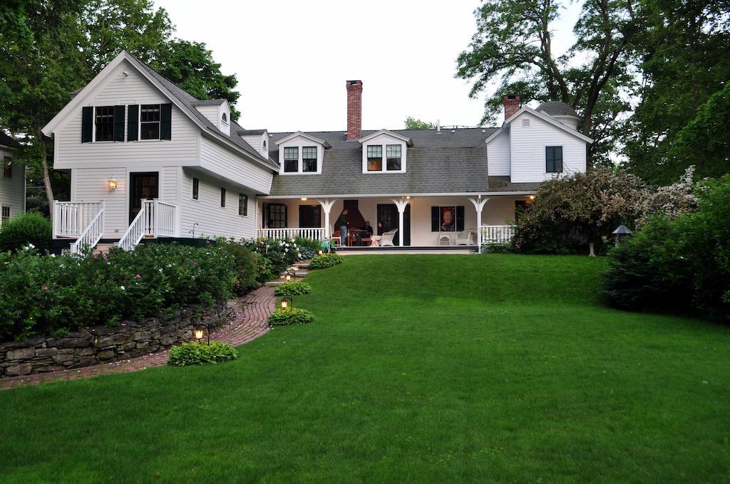 Stone Throw Cottage Inn Bar Harbor Exterior photo